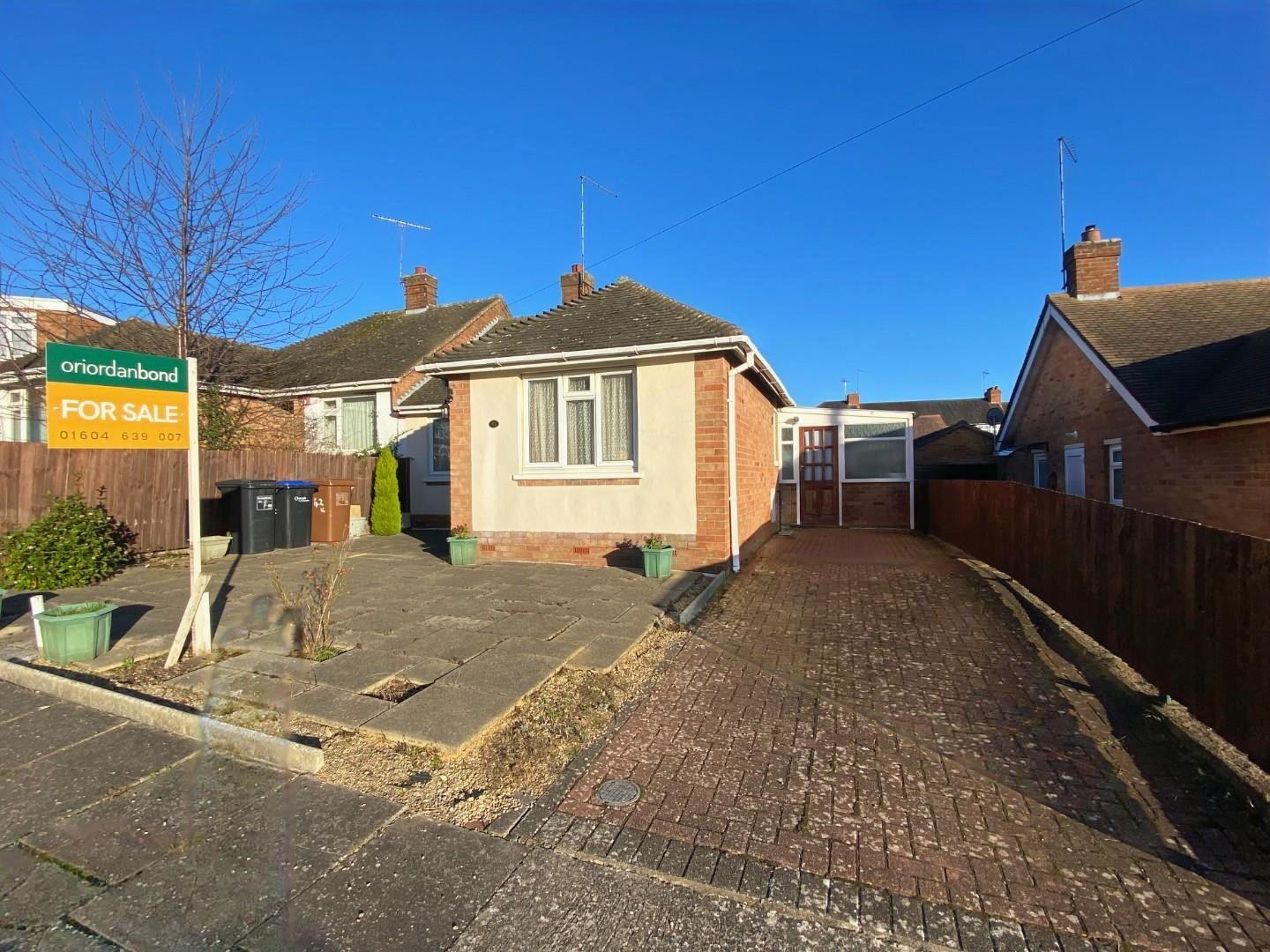 Laburnum Crescent, Spinney Hill O'Riordan Bond